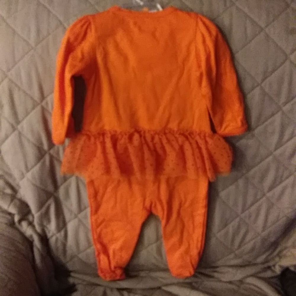 Carters Pumpkin 6M Onesie Halloween - Picture 7 of 8